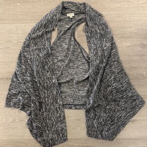 Dynamite Open-Front Marled Gray Knit Shrug